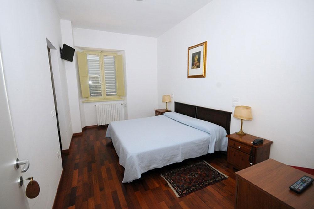 Guest House Domus Urbino Luaran gambar