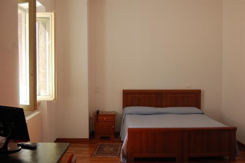 Guest House Domus Urbino Luaran gambar